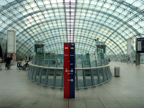 Frankfurt Station, Leonard Caudrey