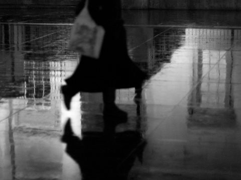 wet-night-in-trafalgar-square-by-steve-jones